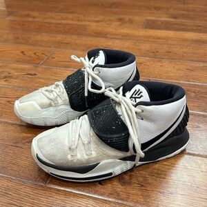 Nike Kyrie 6 men’s basketball shoe sneaker sz 7 black white CK5869-101